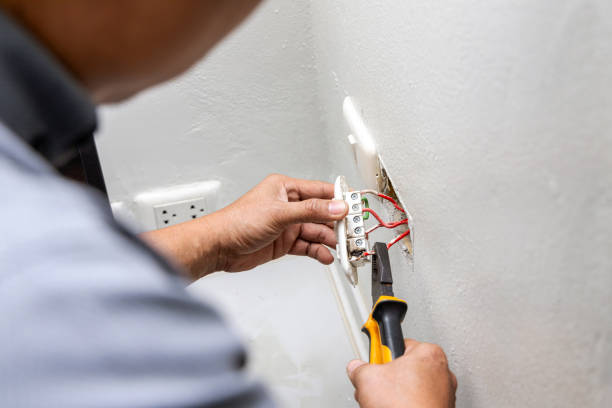 Best Affordable Emergency Electrician  in Hawkins, TX